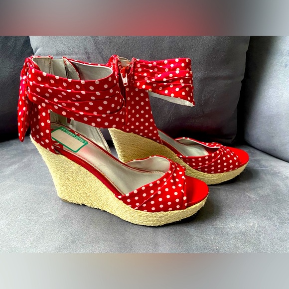 Women’s red wedge sandals, size 8 - Picture 1 of 8